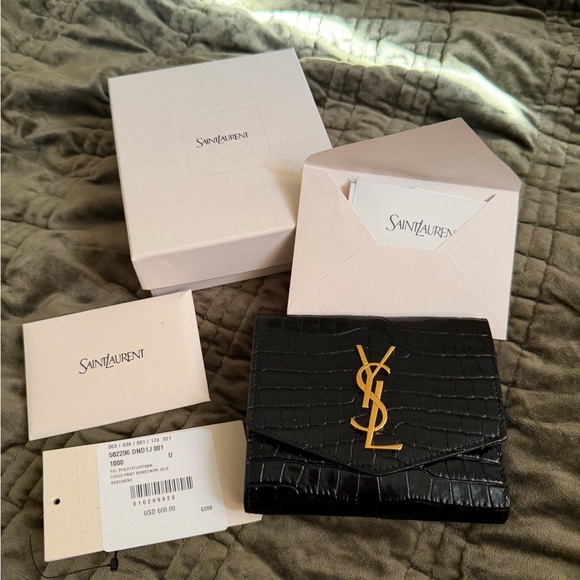 YSL Uptown Compact Bifold Wallet In Black Crocodile-embossed Shiny Leather - Picture 2 of 10